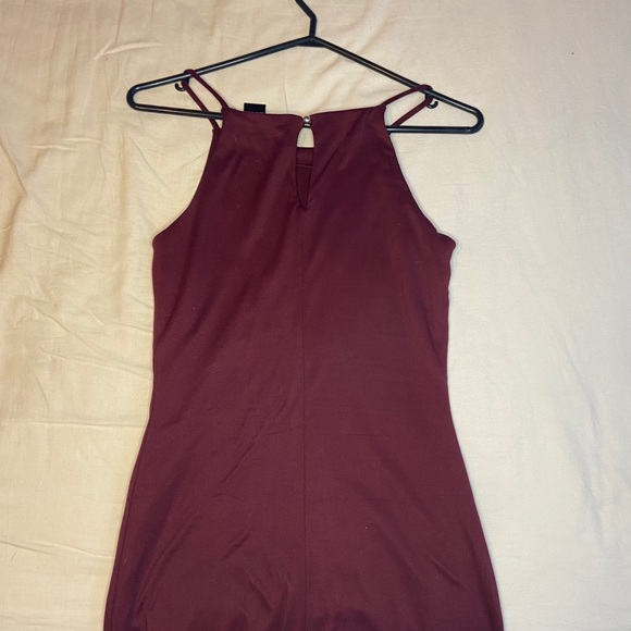 Burgundy dress - Picture 3 of 4